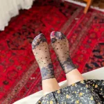 جوراب مجلسی گیپوری گلدار خالخالی - تصویر 2