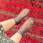 جوراب مجلسی گیپوری گلدار منحنی - تصویر 2